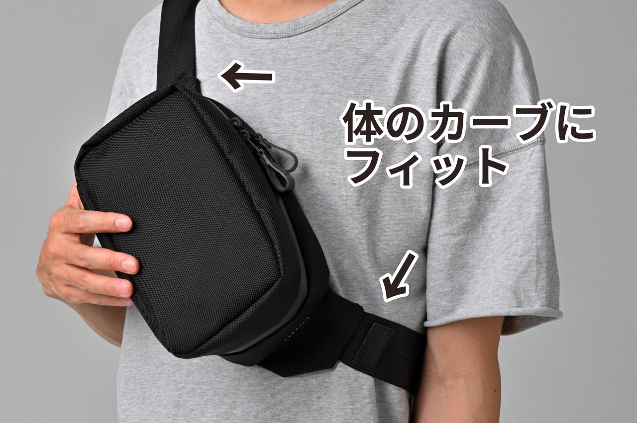 撥水×コンパクト×機能性|ミラーレスカメラも入るボディバッグ 撥水×コンパクト×機能性|ミラーレスカメラも入るボディバッグ